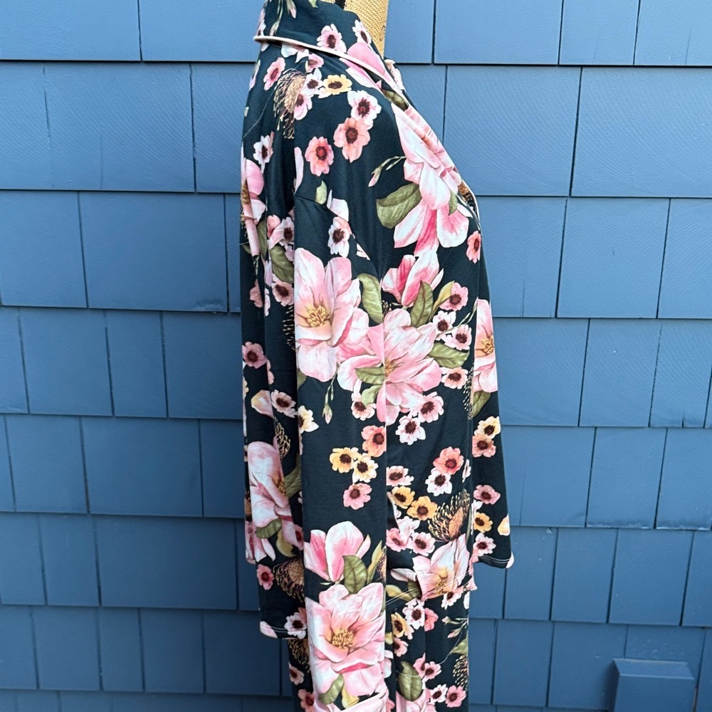 Elegant Floral Women's Pajama Set NWOT Room Service floral pink roses - Picture 6 of 12